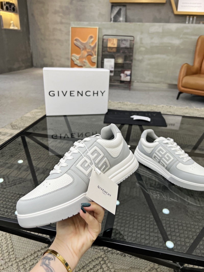 Givenchy Sneakers